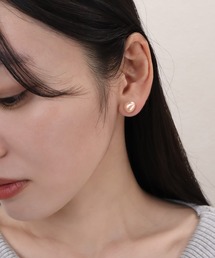 セール】blackdia ocean ニュアンスウェーブピアス・イヤリング