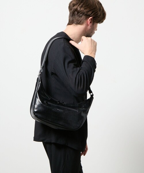 HIDEAWAYS NICOLE(ハイダウェイニコル)の「ラウンドショルダーバッグ(ショルダーバッグ・メンズ・ブラック/ホワイト/その他2/その他3・FREE)」の3枚目の写真