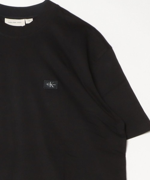 Calvin Klein Jeans(カルヴァンクラインジーンズ)の「Calvin Klein Jeans カルバンクラインジーンズ WOVEN LABEL RELAXED TEE モノグラムCK半袖Tシャツ(Tシャツ/カットソー・メンズ・ブラック/ホワイト・L/M/S)」の2枚目の写真