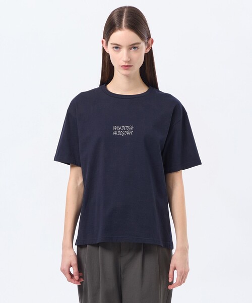 MACKINTOSH PHILOSOPHY（ﾏｯｷﾝﾄｯｼｭ ﾌｨﾛｿﾌｨｰ）の「ライティングロゴTシャツ（Tシャツ/カットソー・レディース・ブラウン系その他4/オフホワイト/ダークネイビー/グリーン系その他・38）」の10枚目の写真