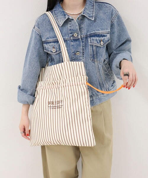 fredy emue（フレディエミュ）の「アウトポケットストライプロゴトートバッグ（トートバッグ・レディース・ブラック系その他/ブラウン系その他/ホワイト系その他/レッド系その他/ブルー系その他/グリーン系その他・FREE）」の21枚目の写真