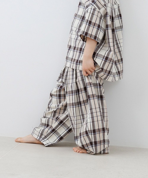 LOWRYS FARM（ローリーズファーム）の「リネンイージーコクーンパンツ　622579（その他パンツ・キッズ・ブラウン/ベージュ/ブラック・110cm/150cm/140cm/130cm/120cm）」の13枚目の写真