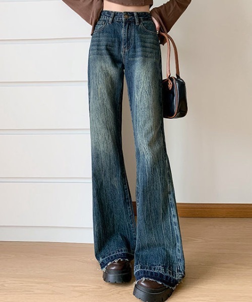 Teem Store（チームストア）の「ヴィンテージ風フレアデニムパンツ（デニムパンツ・レディース・ブルー/ブラック・M/L）」の13枚目の写真