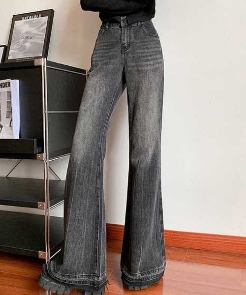 Teem Store（チームストア）の「ヴィンテージ風フレアデニムパンツ（デニムパンツ・レディース・ブルー/ブラック・M/L）」の9枚目の写真