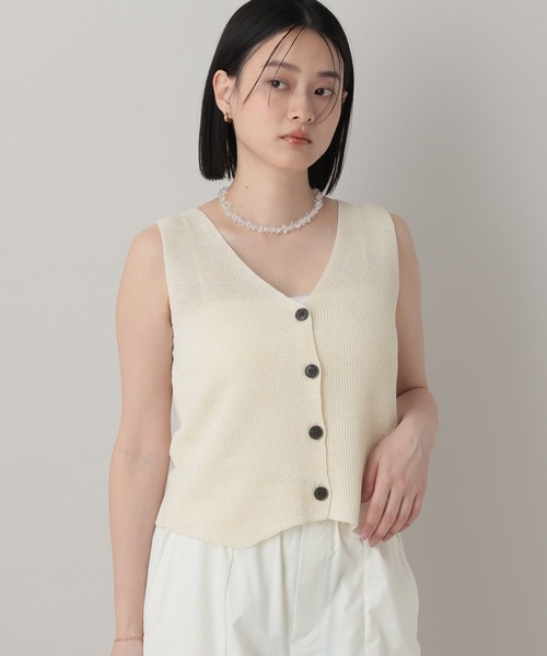 A part by（アパートバイ）の「ニットベスト（ベスト・レディース・チャコールグレー/オフホワイト/ブラウン・FREE）」の2枚目の写真