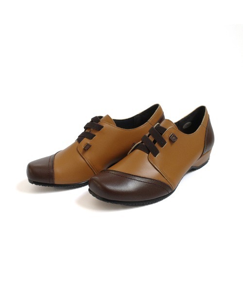 Pointer（shoes）（ポインター）の「【日本製・本革】スニーカー /　抗菌消臭 速乾カジュアルシューズ（スニーカー・レディース・ネイビー/ブラウン/ブラック系その他/ブラック/ライトブラウン・24cm/23.5cm/23cm/22.5cm/22cm/24.5cm）」の4枚目の写真