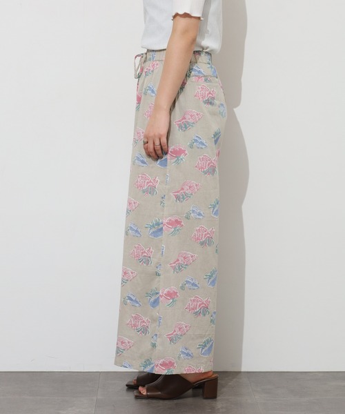 KILKI(キルキー)の「kilki ヤドカリプリントイージーワイドパンツ(その他パンツ・レディース・グレイッシュベージュ/ネイビー系・ONESIZE)」の16枚目の写真