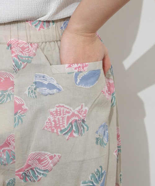KILKI(キルキー)の「kilki ヤドカリプリントイージーワイドパンツ(その他パンツ・レディース・グレイッシュベージュ/ネイビー系・ONESIZE)」の22枚目の写真