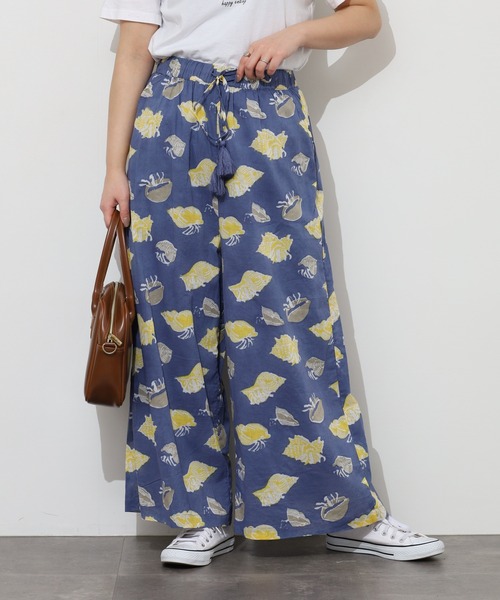 KILKI(キルキー)の「kilki ヤドカリプリントイージーワイドパンツ(その他パンツ・レディース・グレイッシュベージュ/ネイビー系・ONESIZE)」の9枚目の写真