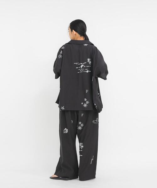 KBF（ケイビーエフ）の「TATTOOワイドイージーパンツ（その他パンツ・レディース・チャコールグレー/アイボリー/ブラウン・ONE）」の19枚目の写真