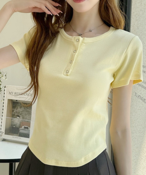 Ada.(エイダ)の「リングドットヘンリー ショート丈 半袖Tシャツ(Tシャツ/カットソー・レディース・ブラック/グレー/ホワイト/イエロー・FREE)」の4枚目の写真