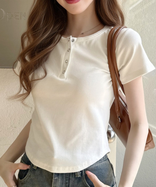 Ada.(エイダ)の「リングドットヘンリー ショート丈 半袖Tシャツ(Tシャツ/カットソー・レディース・ブラック/グレー/ホワイト/イエロー・FREE)」の8枚目の写真