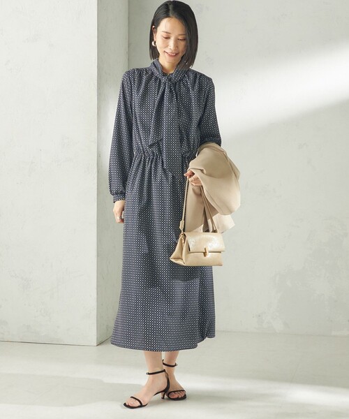 SHIPS(シップス)の「〈手洗い可能〉2WAY プリント タイ 長袖 ワンピース(ワンピース・レディース・ネイビー/ベージュ系その他・ONE SIZE)」の9枚目の写真