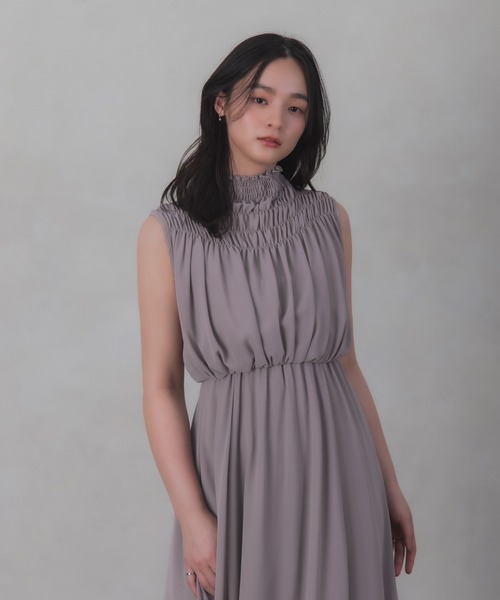 Rose of Sharon(ローズオブシャロン)の「ギャザーネックノースリーブフレアドレス(ドレス・レディース・ネイビー/カーキ/グレイッシュベージュ/マスタード・M)」の13枚目の写真