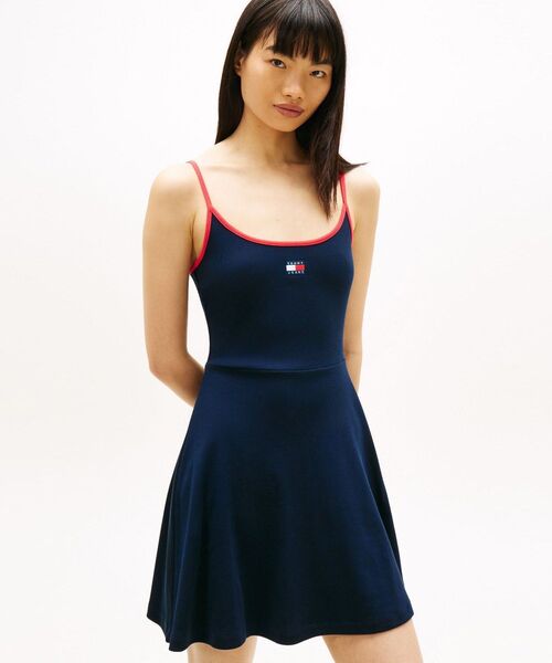 tommy jeans(トミー ジーンズ)の「【ウォニョン着用】フィットアンドフレアストラップバッジワンピース(ワンピース・レディース・マルチ・MEDIUM/SMALL/X-SMALL)」の8枚目の写真