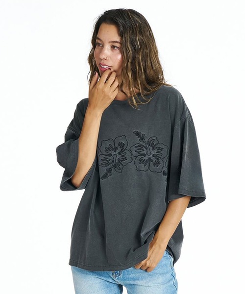 ROXY（ロキシー）の「ROXY/ロキシー 半袖 Tシャツ オーバーサイズ ハイビスカス 刺繍 BREAK LINE RST262036（Tシャツ/カットソー・レディース・ブラック/ホワイト/イエロー・M/L）」の7枚目の写真