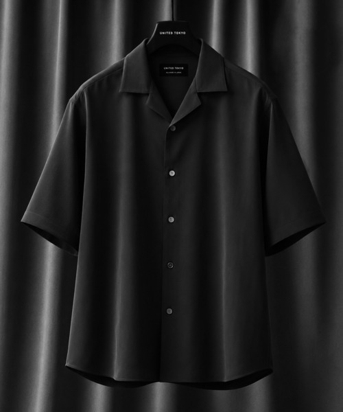 UNITED TOKYO(ユナイテッドトウキョウ)の「【WEB限定/接触冷感】フィブリルレーヨン オープンカラーシャツ |新作/防シワ/夏服/インナー/速乾性/UVカット/限定商品/ウォッシャブル/イージーケア(シャツ/ブラウス・メンズ・ライトブルーグレー/オフホワイト/ブラック/グレイッシュベージュ・1/2/3)」の3枚目の写真
