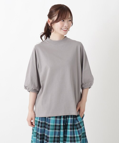one'sterrace(ワンズテラス)の「【リンネル7月号掲載】パフスリーブ コットンカットソープルオーバー(Tシャツ/カットソー・レディース・ブラック系8/ブルー系その他7/グリーン系その他6/レッド系9/ベージュ系その他7/アイボリー系8・02)」の3枚目の写真