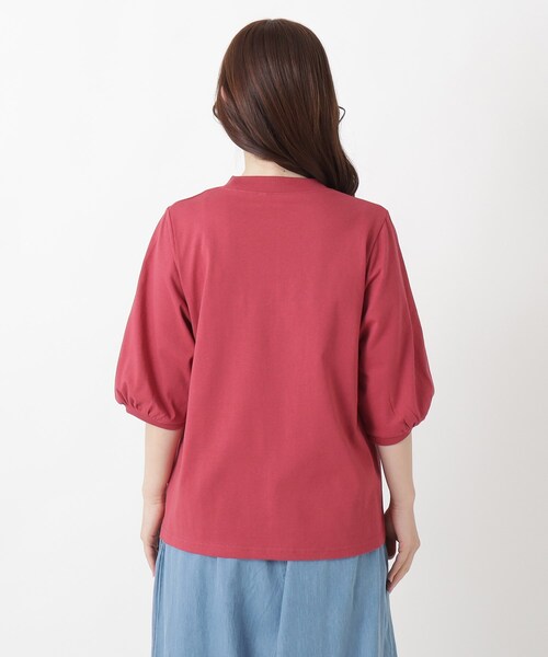 one'sterrace(ワンズテラス)の「【リンネル7月号掲載】パフスリーブ コットンカットソープルオーバー(Tシャツ/カットソー・レディース・ブラック系8/ブルー系その他7/グリーン系その他6/レッド系9/ベージュ系その他7/アイボリー系8・02)」の10枚目の写真