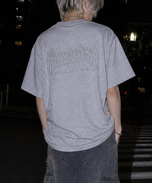 THRASHER(スラッシャー)の「【at】〔THRASHER/スラッシャー〕ZOZO限定 フレイムロゴアップリケ スウェットTシャツ セットアップ展開有(Tシャツ/カットソー・メンズ・チャコールグレー/ブラック/アッシュグレー・X-LARGE/LARGE/MEDIUM)」の3枚目の写真