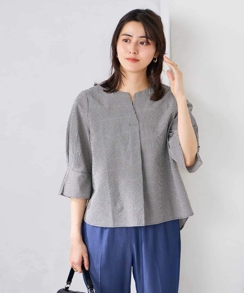 a.v.v(アーヴェヴェ)の「ソフトサッカースキッパーブラウス(シャツ/ブラウス・レディース・ブラック/ブルー/ダークインディゴブルー・36/40/38/42)」の2枚目の写真