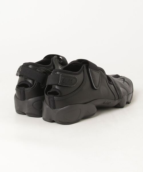 NIKE（ナイキ）の「NIKE/ナイキ WS ｴｱ ﾘﾌﾄ（サンダル・レディース・ブラック・26cm/28cm/27cm/23cm/24cm）」の3枚目の写真