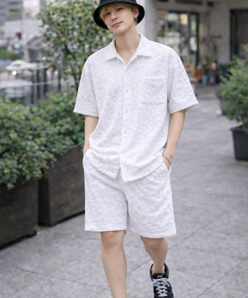 VIBGYOR（ヴィブジョー）の「【Bls】 【ZM】【Bling Leads】レオパード柄 パイルオープンカラーシャツ(BL)（シャツ/ブラウス・メンズ・チャコールグレー/ブラック/ホワイト・LARGE/MEDIUM）」の4枚目の写真