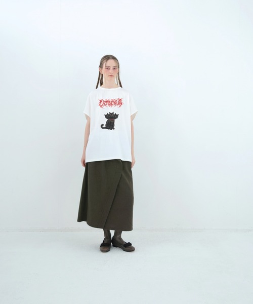 bedsidedrama（ベットサイドドラマ）の「BEDSIDEDRAMA/ベッドサイドドラマ/CATBERUS Dress Tee（Tシャツ/カットソー・レディース・ブラック/ホワイト/ピンク・1）」の4枚目の写真