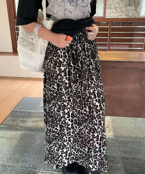 AsheKsha(アシクシャ)の「ストレートスカート(スカート・レディース・ブラック×ホワイト・M)」の11枚目の写真