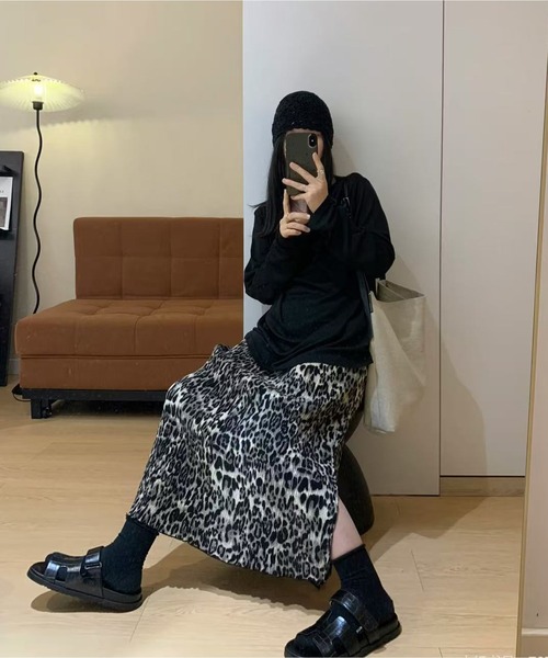 AsheKsha(アシクシャ)の「ストレートスカート(スカート・レディース・ブラック×ホワイト・M)」の16枚目の写真
