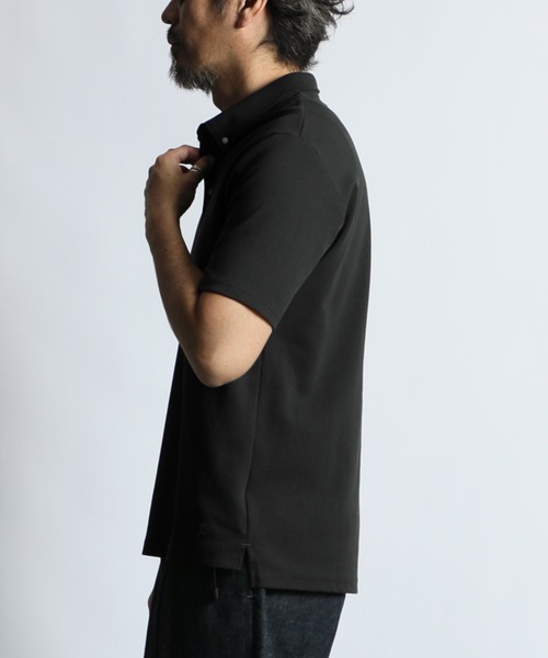 The DUFFER of ST.GEORGE(ザダファーオブセントジョージ)の「'COOLFIBER' PLATING FUNCTIONAL SMART POLO:吸水速乾・防シワ クールファイバー 台衿付 ボタンダウン ビジカジ 綺麗目ポロシャツ(ポロシャツ・メンズ・チャコールグレー/ブラック/ホワイト/ネイビー・X-LARGE/LARGE/MEDIUM/SMALL)」の13枚目の写真