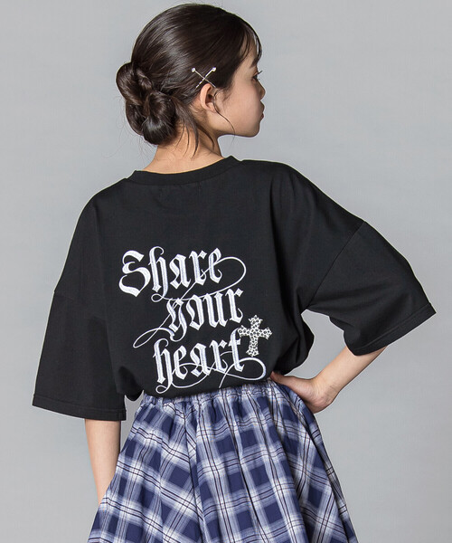 ZIDDY(ジディ)の「シェアユアハート・ロゴTシャツ(130~160cm)(Tシャツ/カットソー・キッズ・ホワイト/ブラック・130cm/150cm/140cm/FREE)」の2枚目の写真