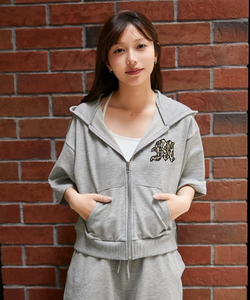 セール】《レオパードロゴ刺繍》ZIPパーカー／ストリート／春夏／全2色
