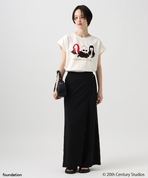 BAYFLOW(ベイフロー)の「【プラダを着た悪魔】フレンチスリーブTシャツ(Tシャツ/カットソー・レディース・シルバーグレー/オフホワイト/レッド・FREE)」の21枚目の写真