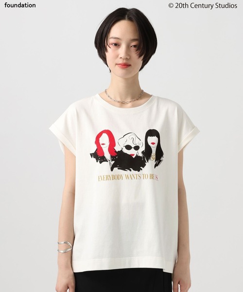 BAYFLOW(ベイフロー)の「【プラダを着た悪魔】フレンチスリーブTシャツ(Tシャツ/カットソー・レディース・シルバーグレー/オフホワイト/レッド・FREE)」の6枚目の写真