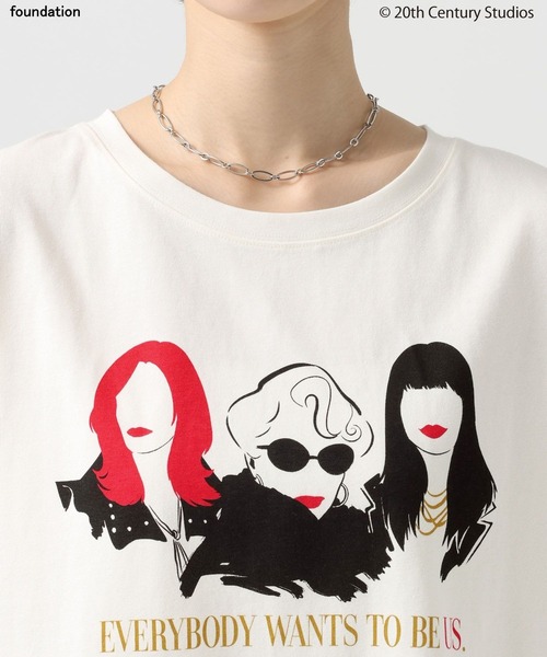 BAYFLOW(ベイフロー)の「【プラダを着た悪魔】フレンチスリーブTシャツ(Tシャツ/カットソー・レディース・シルバーグレー/オフホワイト/レッド・FREE)」の9枚目の写真