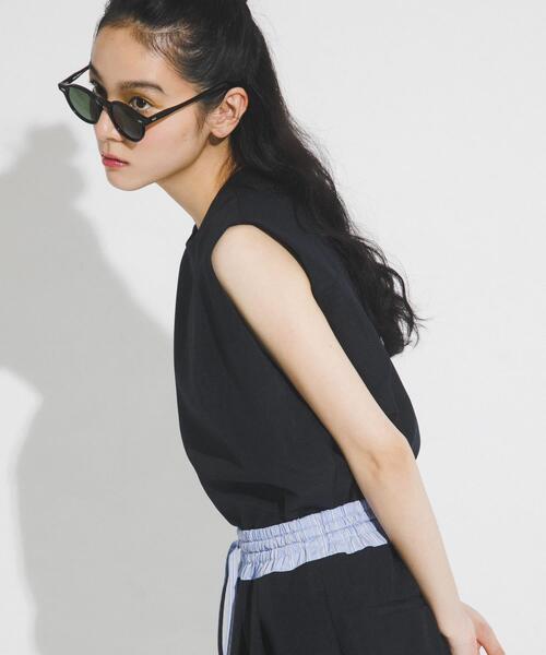 EKAL(エカル)の「『UR TECH DRYLUXE』ハイツイストフレンチスリーブブラウス(シャツ/ブラウス・レディース・ネイビー/ブルー系その他/グレー・ONE)」の1枚目の写真