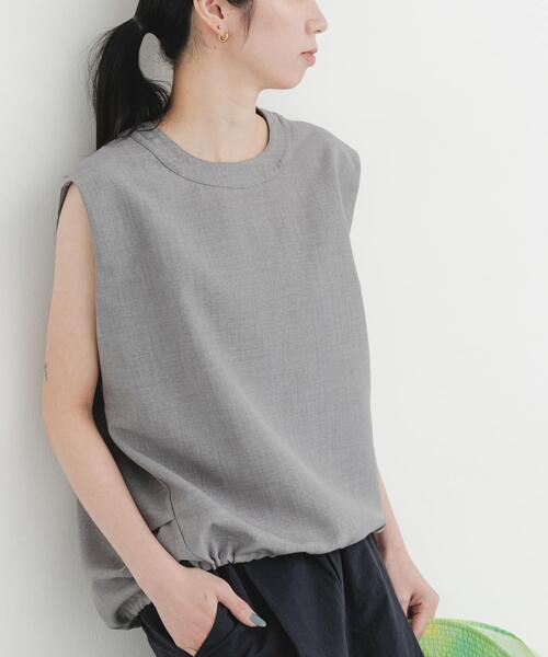 EKAL(エカル)の「『UR TECH DRYLUXE』ハイツイストフレンチスリーブブラウス(シャツ/ブラウス・レディース・ネイビー/ブルー系その他/グレー・ONE)」の2枚目の写真