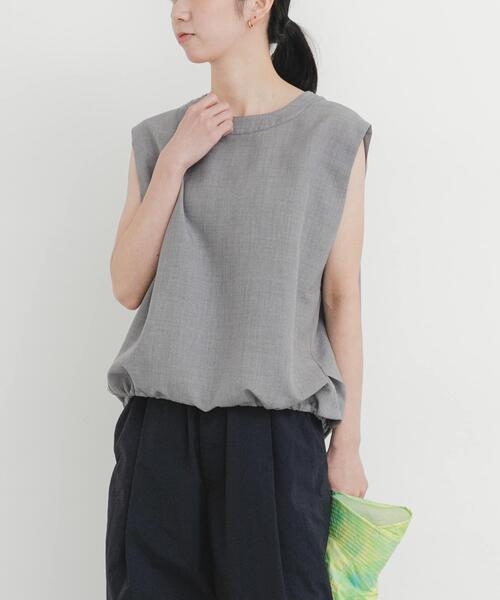EKAL(エカル)の「『UR TECH DRYLUXE』ハイツイストフレンチスリーブブラウス(シャツ/ブラウス・レディース・ネイビー/ブルー系その他/グレー・ONE)」の5枚目の写真