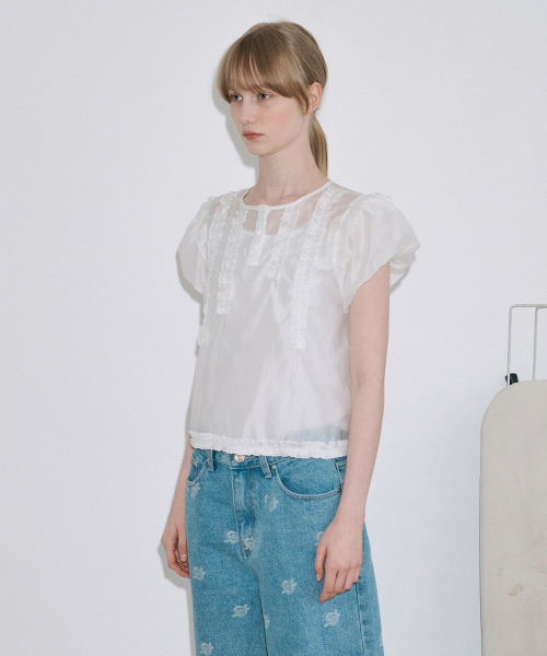 SINOON（シヌーン）の「Babydoll Frill Blouse (White)（シャツ/ブラウス・レディース・ホワイト・FREE）」の2枚目の写真