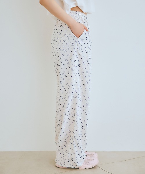 COLORME(カラーミー)の「【AKB48 伊藤百花 着用】小花柄イージーパンツ(その他パンツ・レディース・ホワイト/ブラック・FREE)」の7枚目の写真