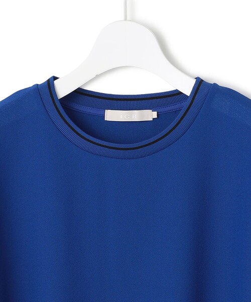 ICB(アイシービー)の「ジョーゼットライクジャージー 半袖プルオーバー(Tシャツ/カットソー・レディース・アイボリー系/ブラック系/ブルー系・SMALL/MEDIUM)」の17枚目の写真
