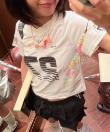 半袖ショート丈プリントVネックリンガーTシャツ