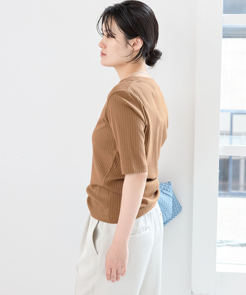 IENA(イエナ)の「ワイドリブヘンリープルオーバー(Tシャツ/カットソー・レディース・チャコールグレー/キャメル・FREE)」の15枚目の写真