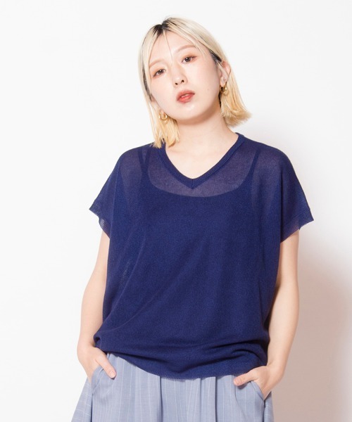OSMOSIS（オズモーシス）の「シアーバックタックニットプルオーバー（ニット/セーター・レディース・ライトイエロー/ブラック/ネイビー/ライトピンク・ONE SIZE）」の2枚目の写真