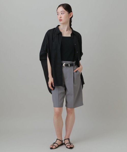 LAKOLE(ラコレ)の「タックハーフパンツ / 848925(その他パンツ・レディース・ベージュ/ブラック/グレー・MEDIUM/LARGE)」の4枚目の写真