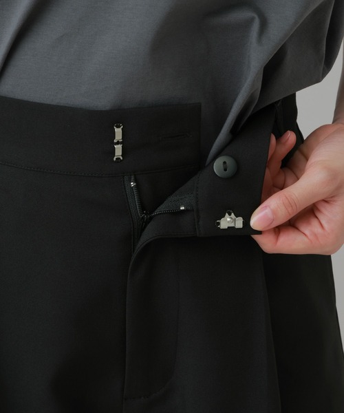LAKOLE(ラコレ)の「タックハーフパンツ / 848925(その他パンツ・レディース・ベージュ/ブラック/グレー・MEDIUM/LARGE)」の19枚目の写真