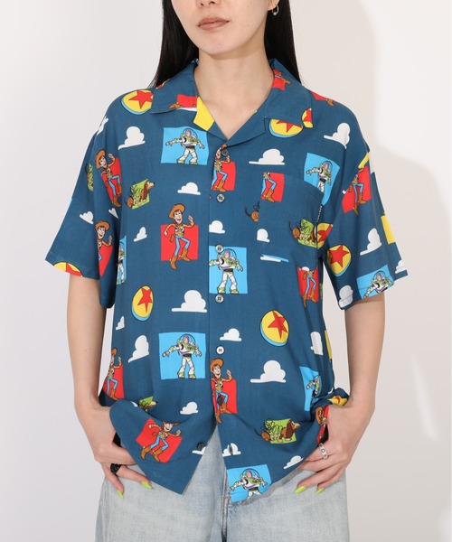 Disney(ディズニー)の「親子お揃い ディズニー トイ・ストーリー 総柄シャツ 1808A(シャツ/ブラウス・メンズ・ネイビー・ユニセックスXL/ユニセックスL/ユニセックスM/ユニセックスS)」の7枚目の写真