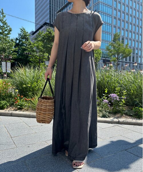 Jena espace merveilleux(ジェナ エスパスメルヴェイユ)の「テンセルデニムフレンチワンピ(ワンピース・レディース・ブラック/ブルー・FREE)」の10枚目の写真