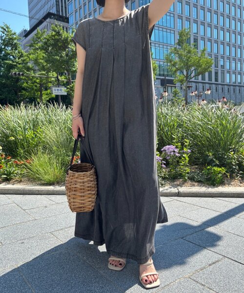 Jena espace merveilleux(ジェナ エスパスメルヴェイユ)の「テンセルデニムフレンチワンピ(ワンピース・レディース・ブラック/ブルー・FREE)」の9枚目の写真